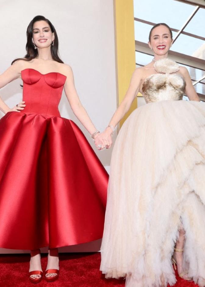 إطلالات نجمات فيلم The Devil Wears Prada 2