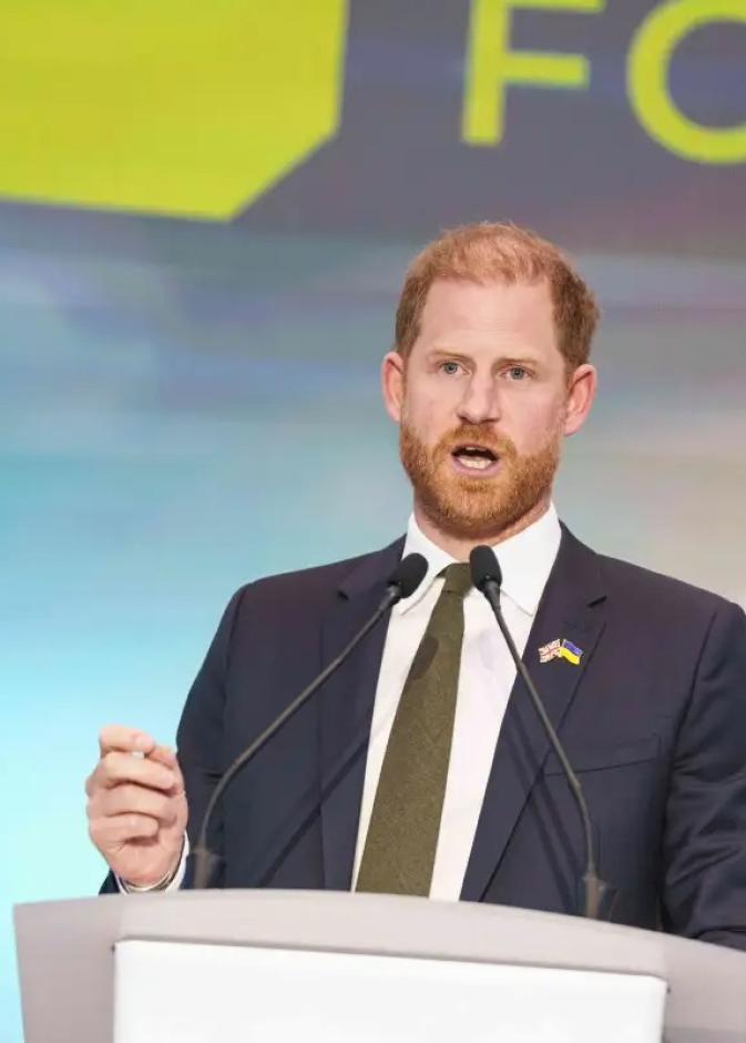 الأمير هاري: كنت ومازلت وسأظل جزءًا من العائلة المالكة