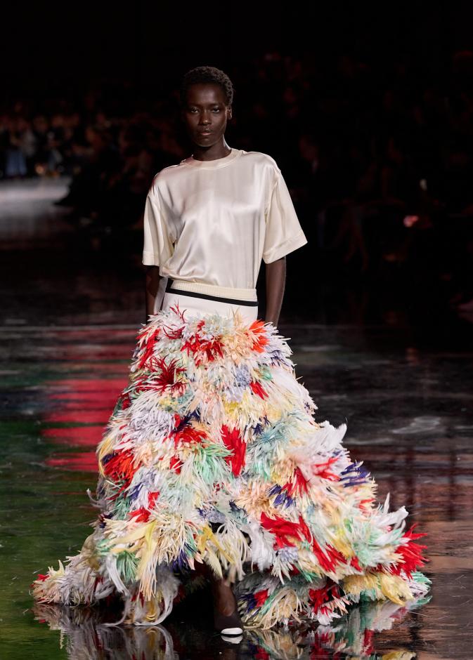 الـ Statement Skirt محور الموضة في موسم ربيع 2026