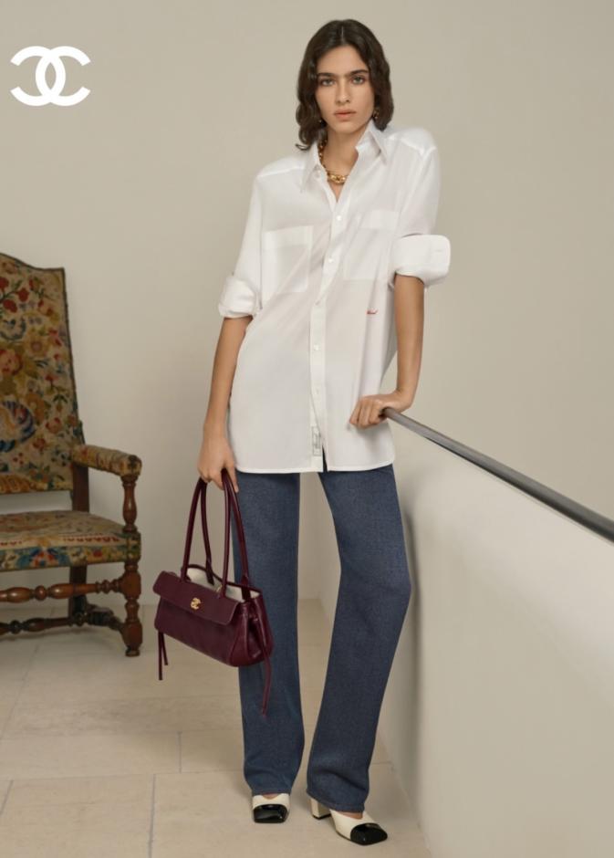 شانيل في معادلة الهيمنة الجديدة  ماتيو بلازي يعيد برمجة الرغبة… من الأرشيف إلى نقطة البيع