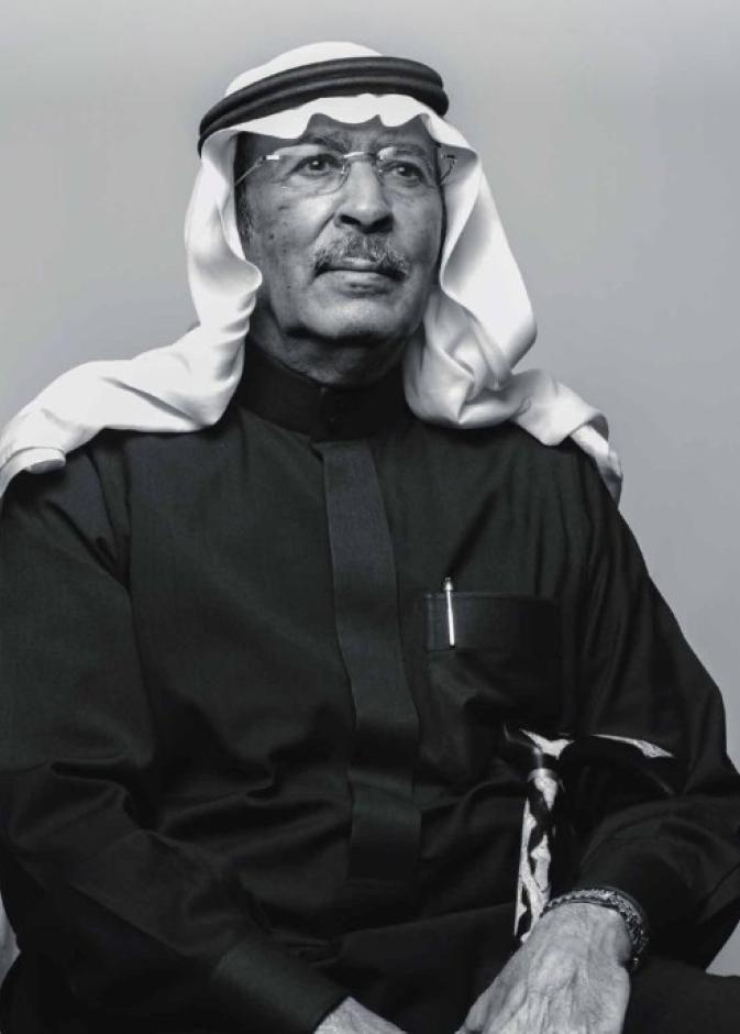 طه الصبان… فنان سعودي أصيل يكتب الزمن بلغة اللون ويمنح الذاكرة حياة