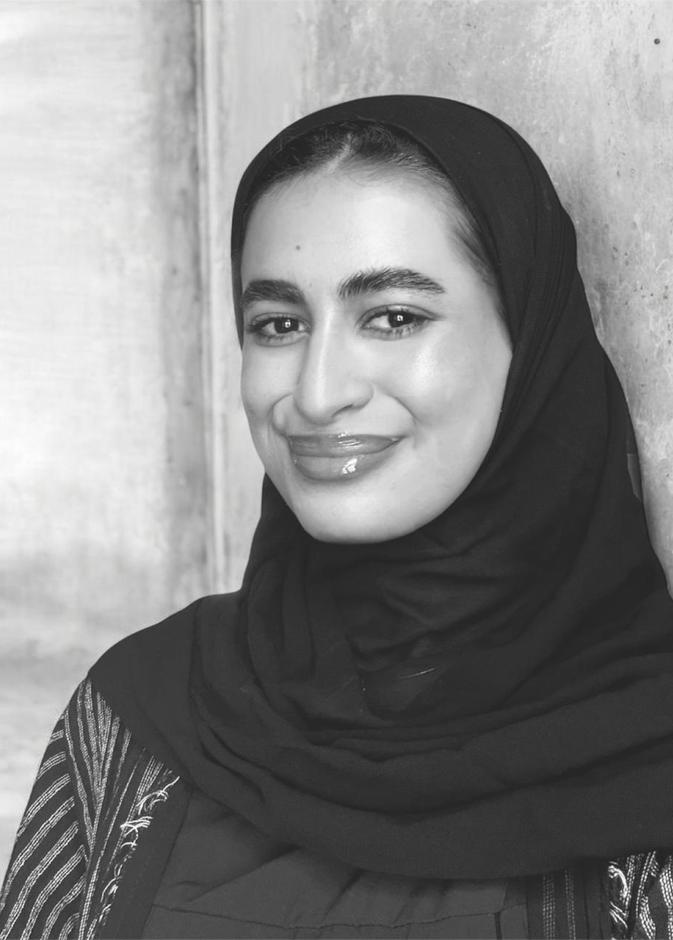 خاص لـ"هي": ​​المستشارة الفنية سارة البيز تختار 10 أعمال لا تفوت في معرض “بدايات”