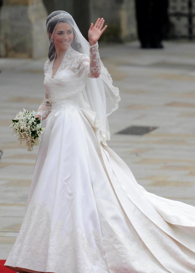 العناصر التاريخية والملكية المميزة لباقة زفاف كاثرين أميرة ويلز 2