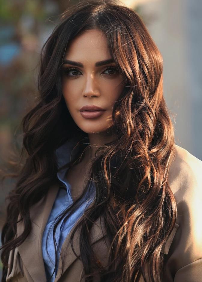 الممثلة السورية لينا دياب صورة من انستغرامها