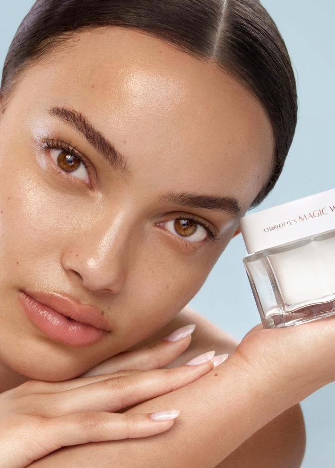 كريم الماء الساحر والجديد MAGIC WATER CREAM من شارلوت تلبوري