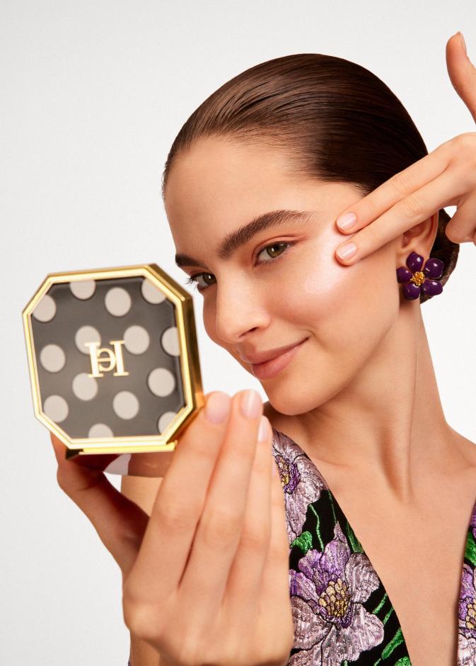 لبشرة مشرقة في موسم الربيع إختاري هايلايتر Fabulous Skin بلون Rosé Hour
