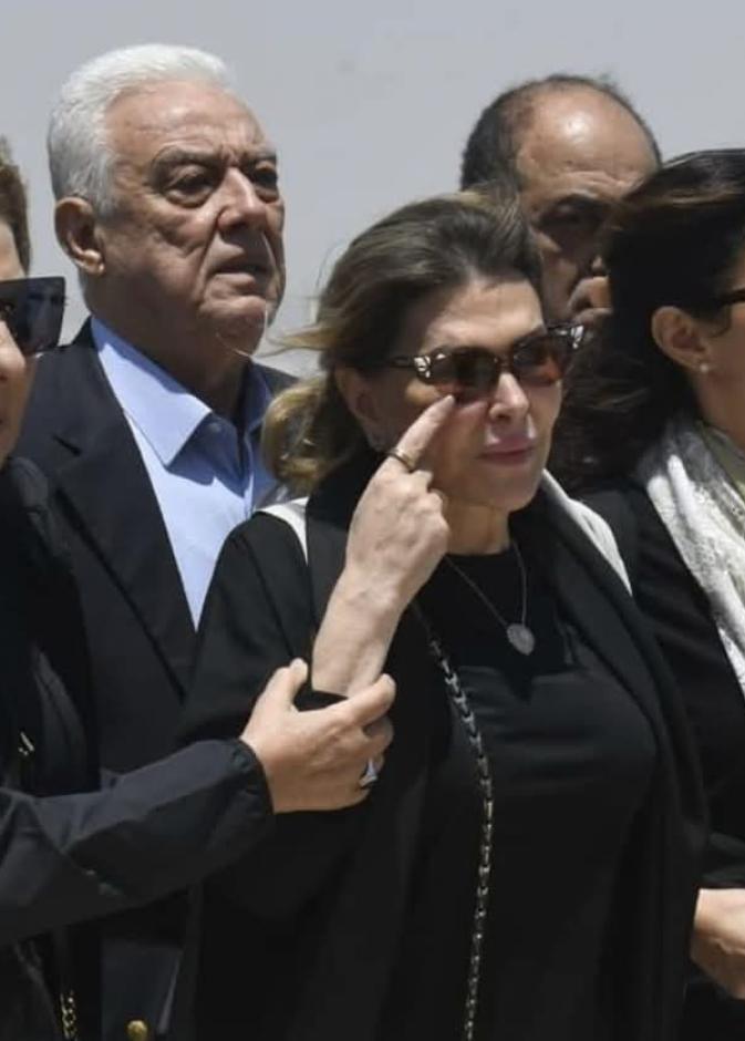 نهلة توفيق زوجة هاني شاكر تودعه