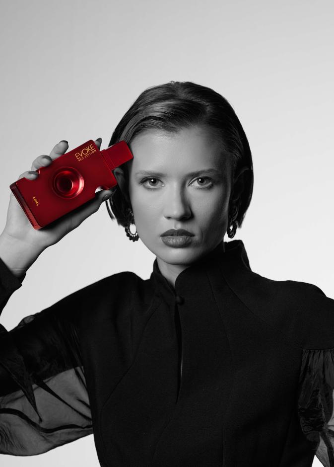 عطر إيفوك ريد للنساء من علامة أجمل دبي