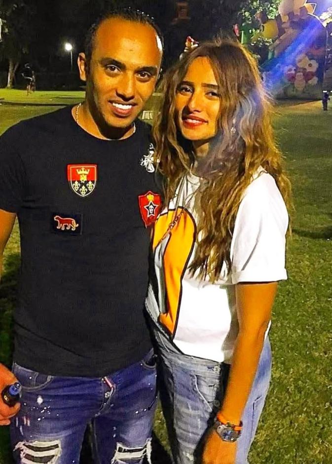 زينة وشقيقها الراحل