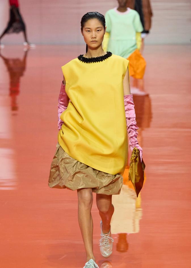 من عرض ازياء Prada