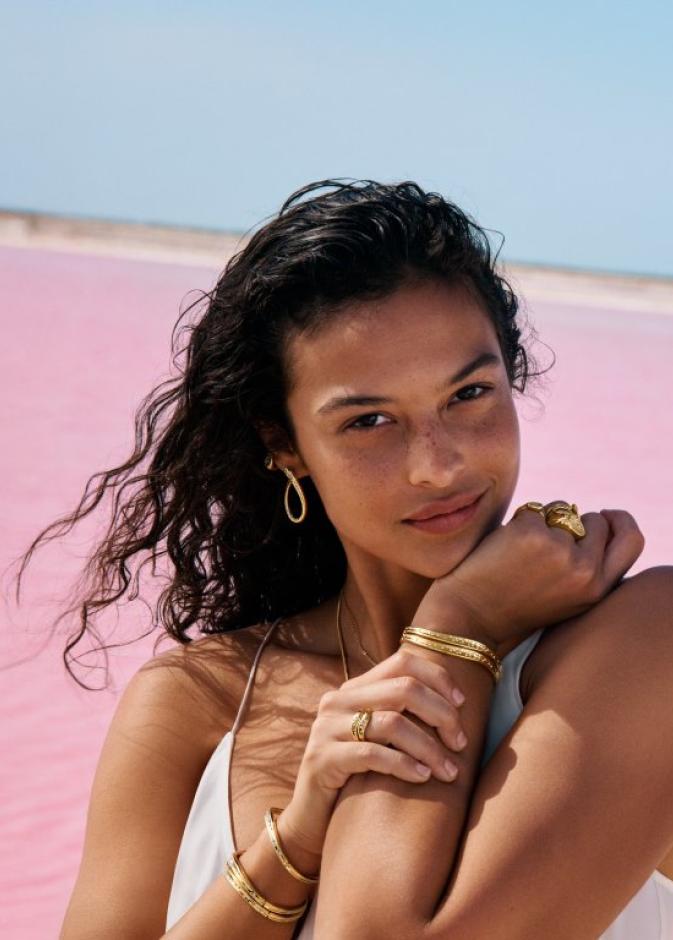 PANDORA تطلق تشكيلة ESSENCE OF SUMMER بإلهامٍ من الأجواء الصيفية ورحلات السفر
