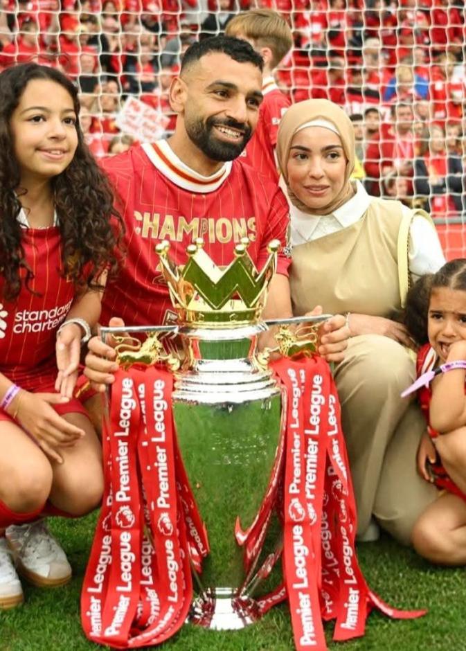 محمد صلاح وأسرته