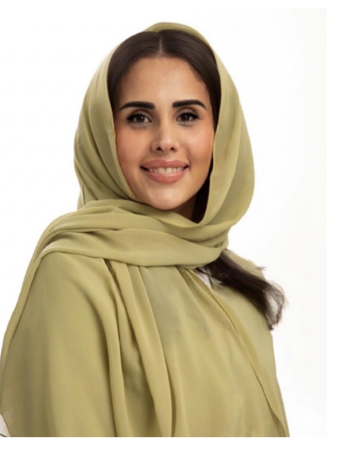 الفنانة السعودية بدور الثنيان... حين يتحول التراث إلى لغة بصرية معاصرة