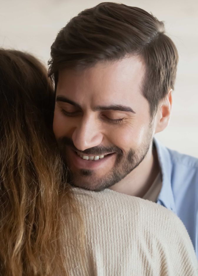 اعرفي أنواع الرجل النرجسي ولا تنخدعي بلطفه الزائد في البداية