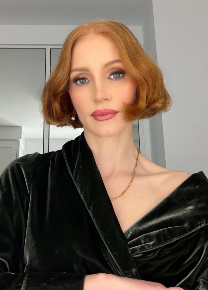 اطلالة Jessica Chastain بأحمر الشفاه الوردي واللماع