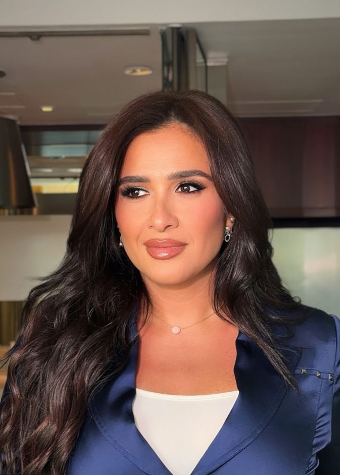 ياسمين عبد العزيز