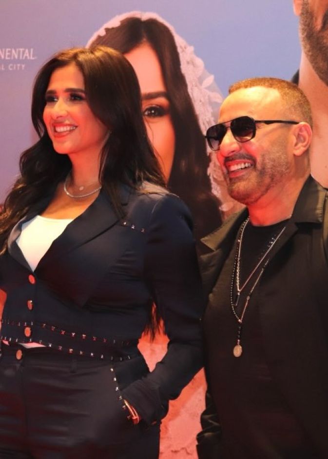 ياسمين عبد العزيز 