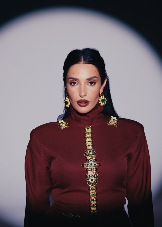 إيناز