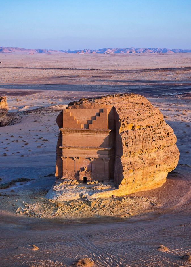 العُلا ملتقى حضارات ووجهة عالمية للثقافة والإبداع والتنمية المستدامة