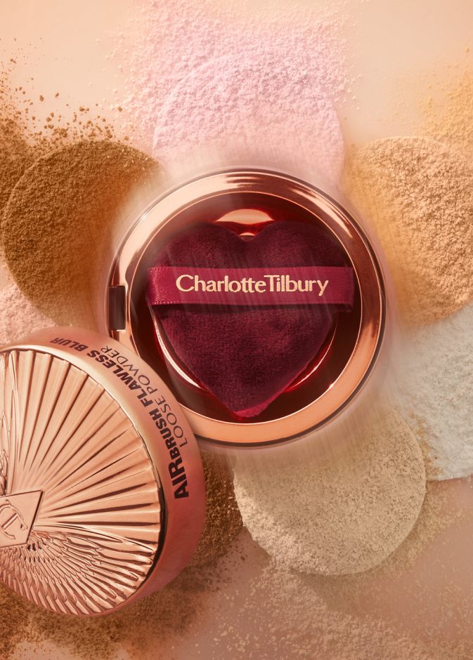 بودرة AIRBRUSH FLAWLESS BLUR LOOSE POWDER  من شارلوت تلبوري