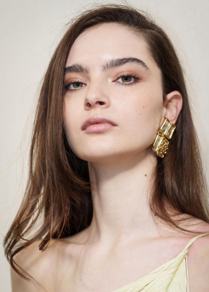 تجميل الشفاه من دون فيلر كيف تعمل تقنية Lip Lift وما أبرز أنواعها؟