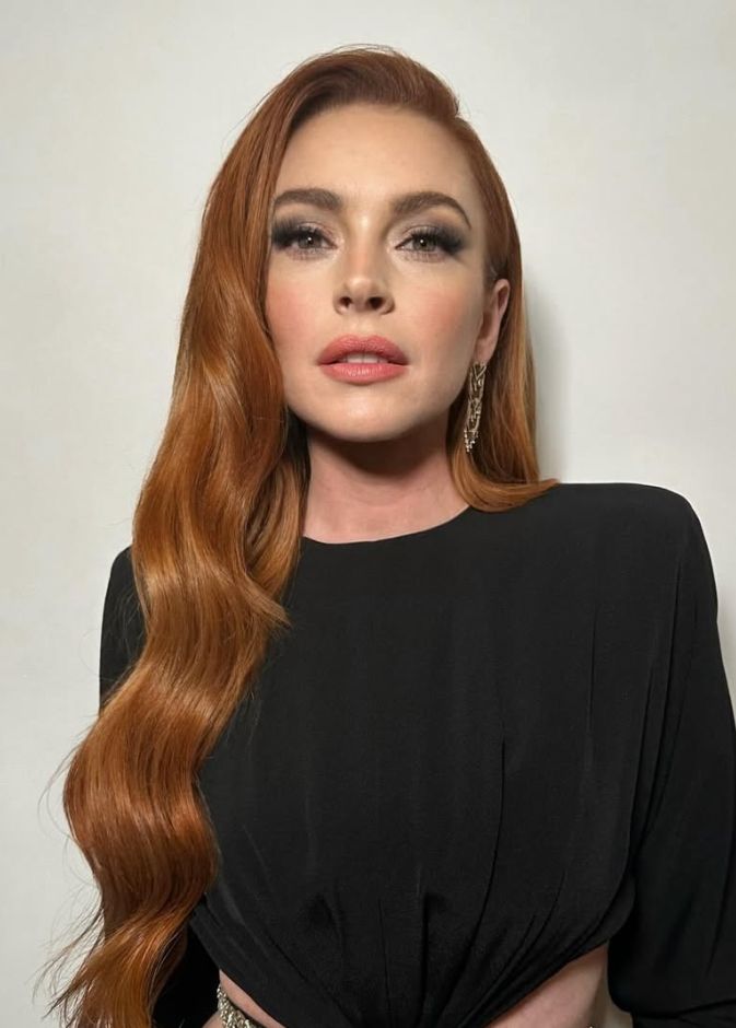 مكياج سموكي دخاني من اطلالة النجمة Lindsay Lohan- الصورة من Danielle Priano