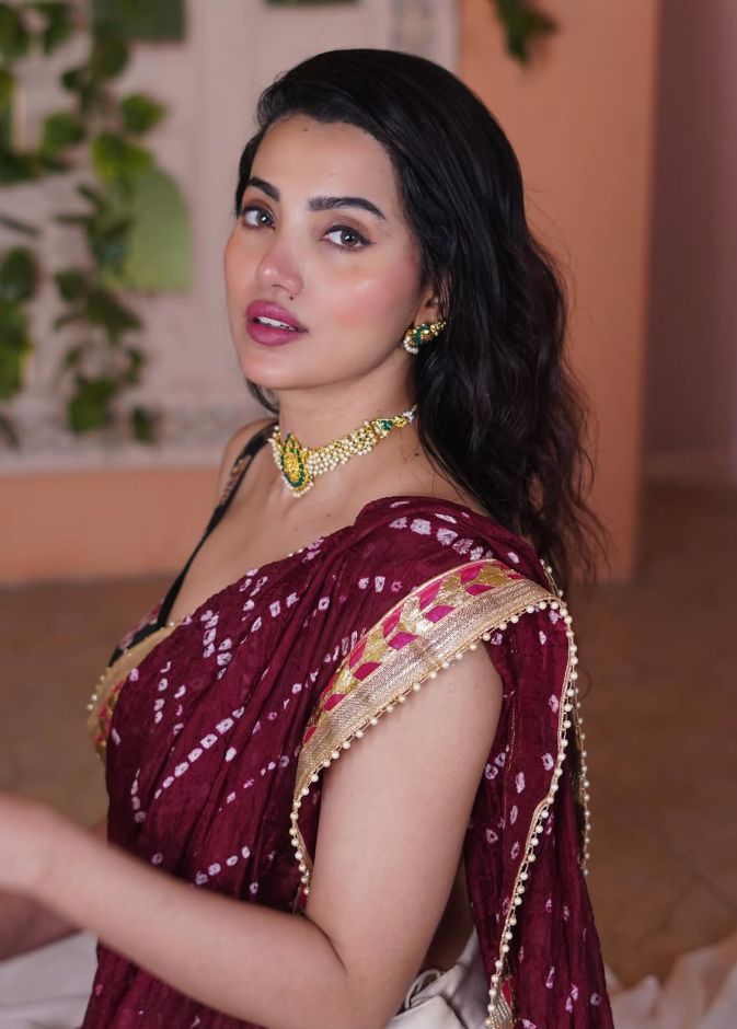 الممثلة الهندية أنانيا راج