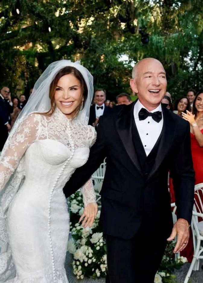 جيف بيزوس Jeff Bezos ولورين سانشيز بيزوس Lauren Sánchez Bezos