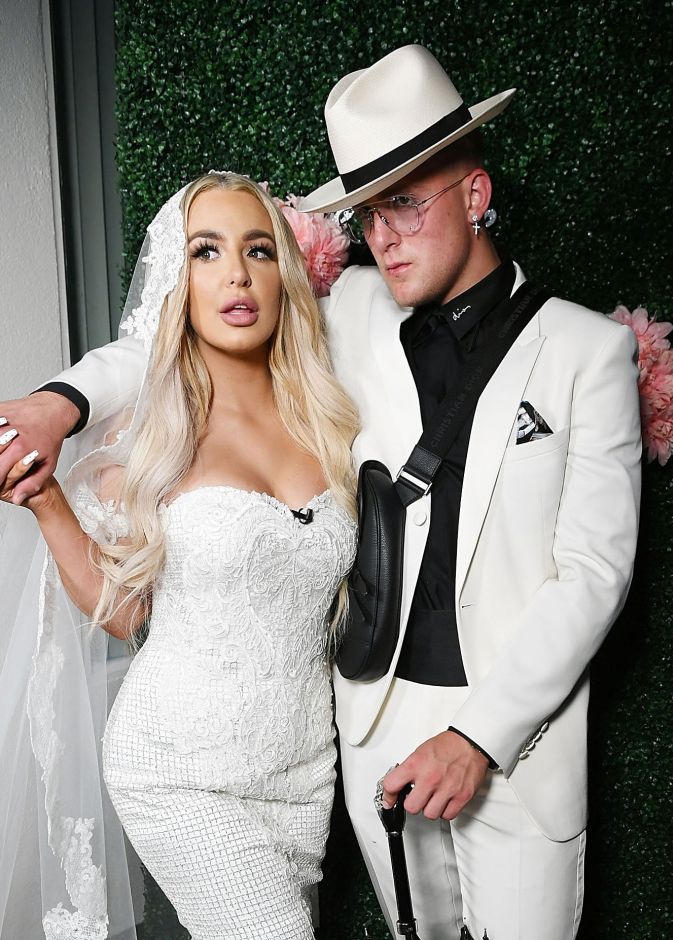 جيك بول Jake Paul وتانا مونجو Tana Mongeau