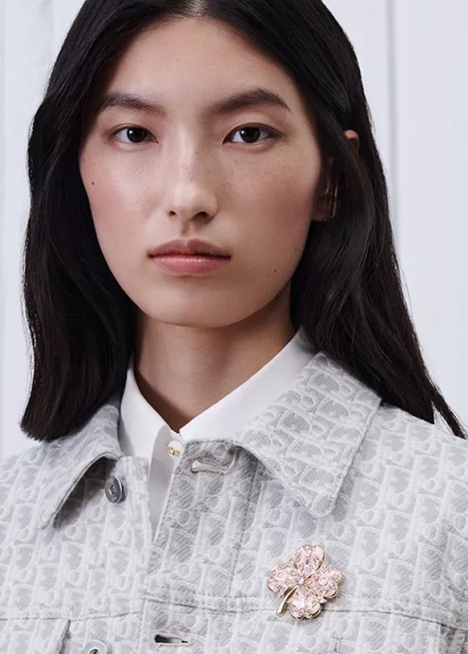دبوس Dior Floral Clover