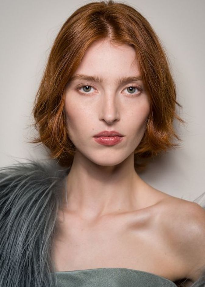 عارضة دار Giorgio Armani