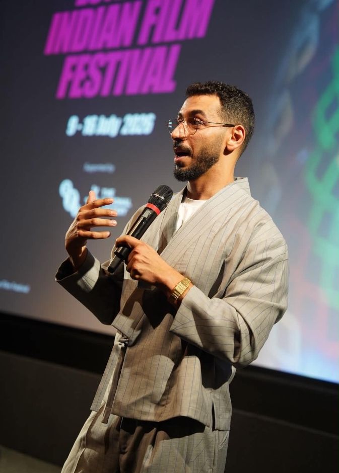  «52BLUE» للمخرج المصري علي العربي يحصد جائزة أفضل قصة في مهرجان واشنطن لأفلام جنوب آسيا