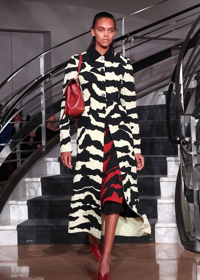عرض Proenza Schouler لربيع 2027