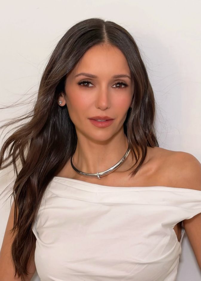 Nina Dobrev صورة من انستغرامها