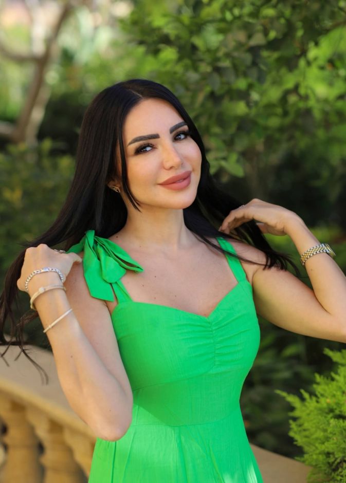 إنجي علاء