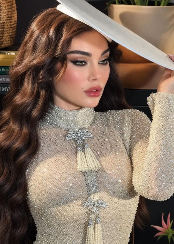 النجمة هيفاء وهبي