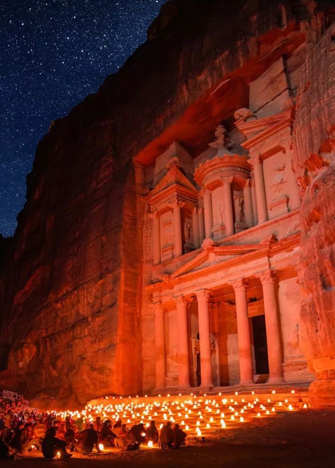 تولوز.. مدينة الطوب الوردي في جنوب فرنسا