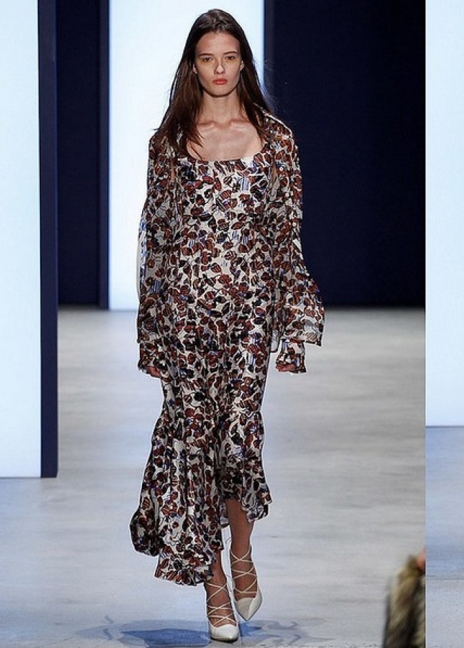 عرض Derek Lam لسيّدة تهوى العفوية! 