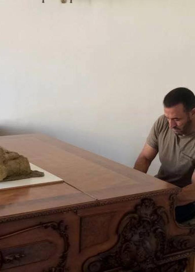 يبدو أن القيصر كاظم الساهر يجرب لحنا جديدا في باريس !