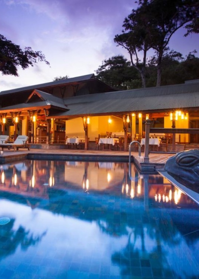  منتجع جزيرة إنشانتد