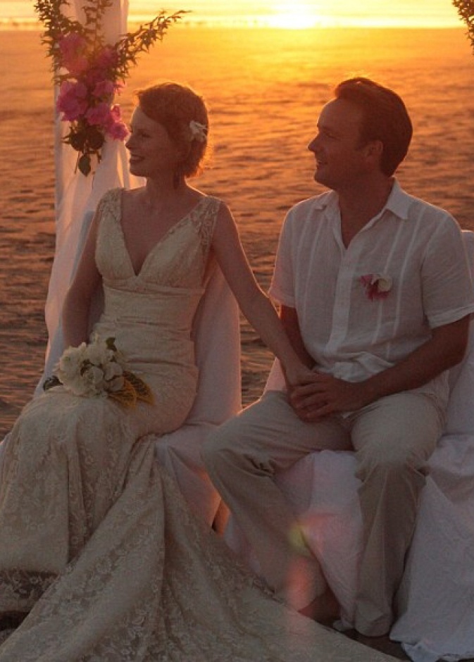 67  زفافاً وعريس واحد ....