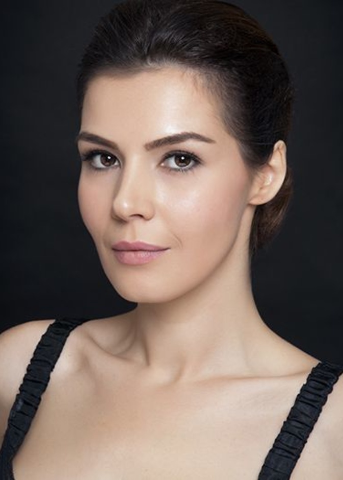 خديجة شنديل