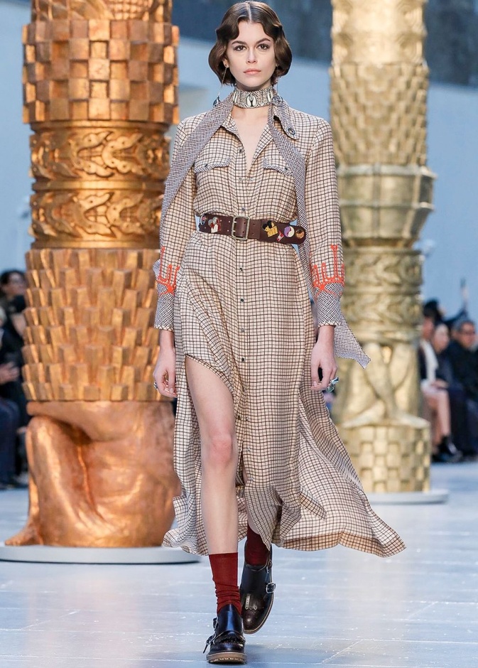 مجموعة كلوي Chloe لخريف وشتاء 2020-2021 خلال اسبوع الموضة في باريس