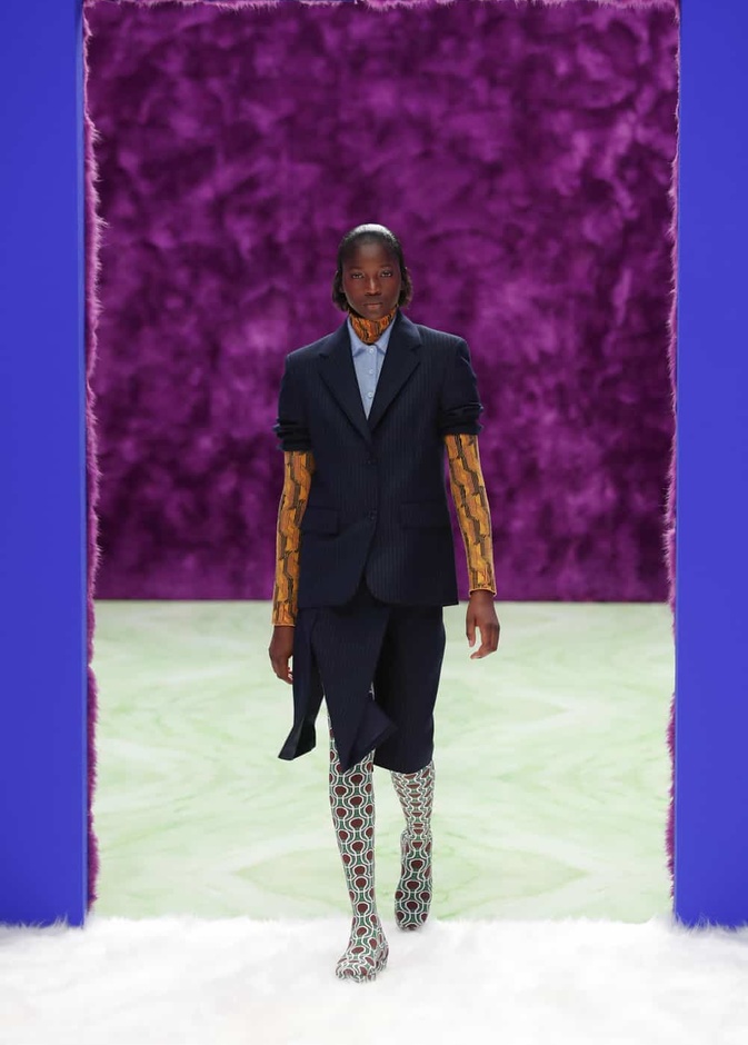 عرض ازياء مجموعة Prada لموسم خريف وشتاء 2021 في ميلانو