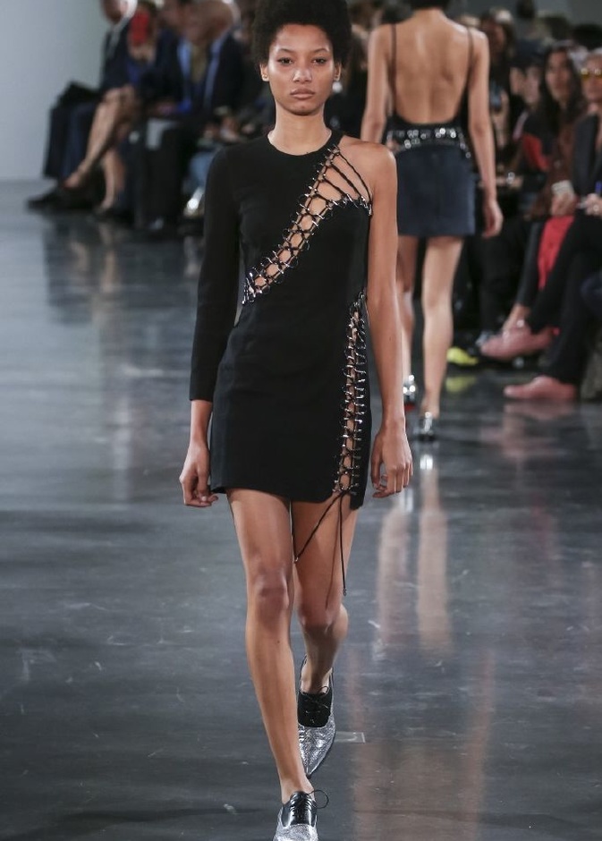 مجموعة موغلر لموسم ربيع وصيف 2018