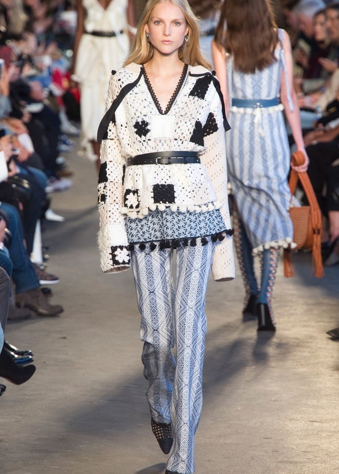 مجموعة "التوزارا" لموسم ربيع وصيف 2018