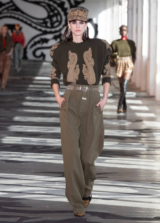 عرض ازياء مجموعة Etro لموسم خريف وشتاء 2021 في ميلانو