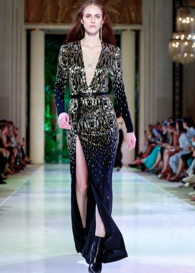 مجموعة الألبسة الراقية من أزارو لخريف 2018