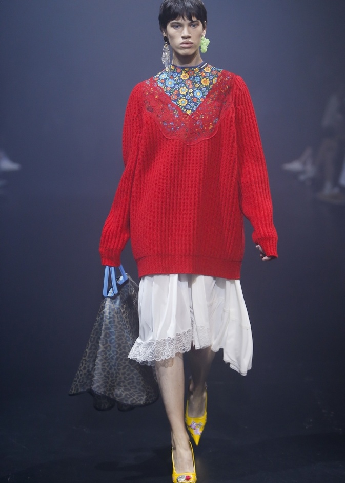 مجموعة Balenciaga لربيع وصيف 2018