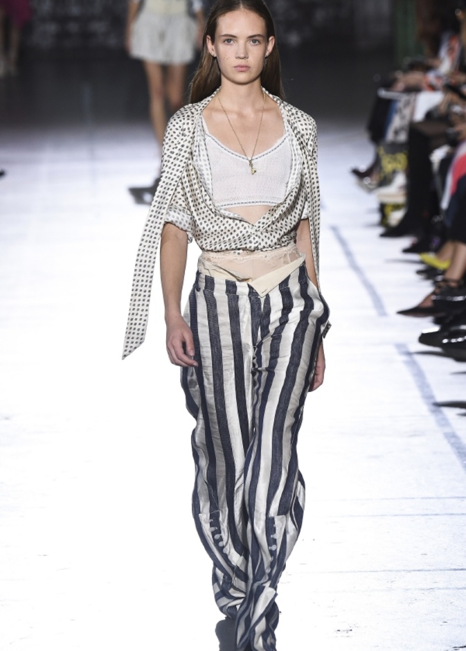 مجموعة John Galliano لربيع وصيف 2017